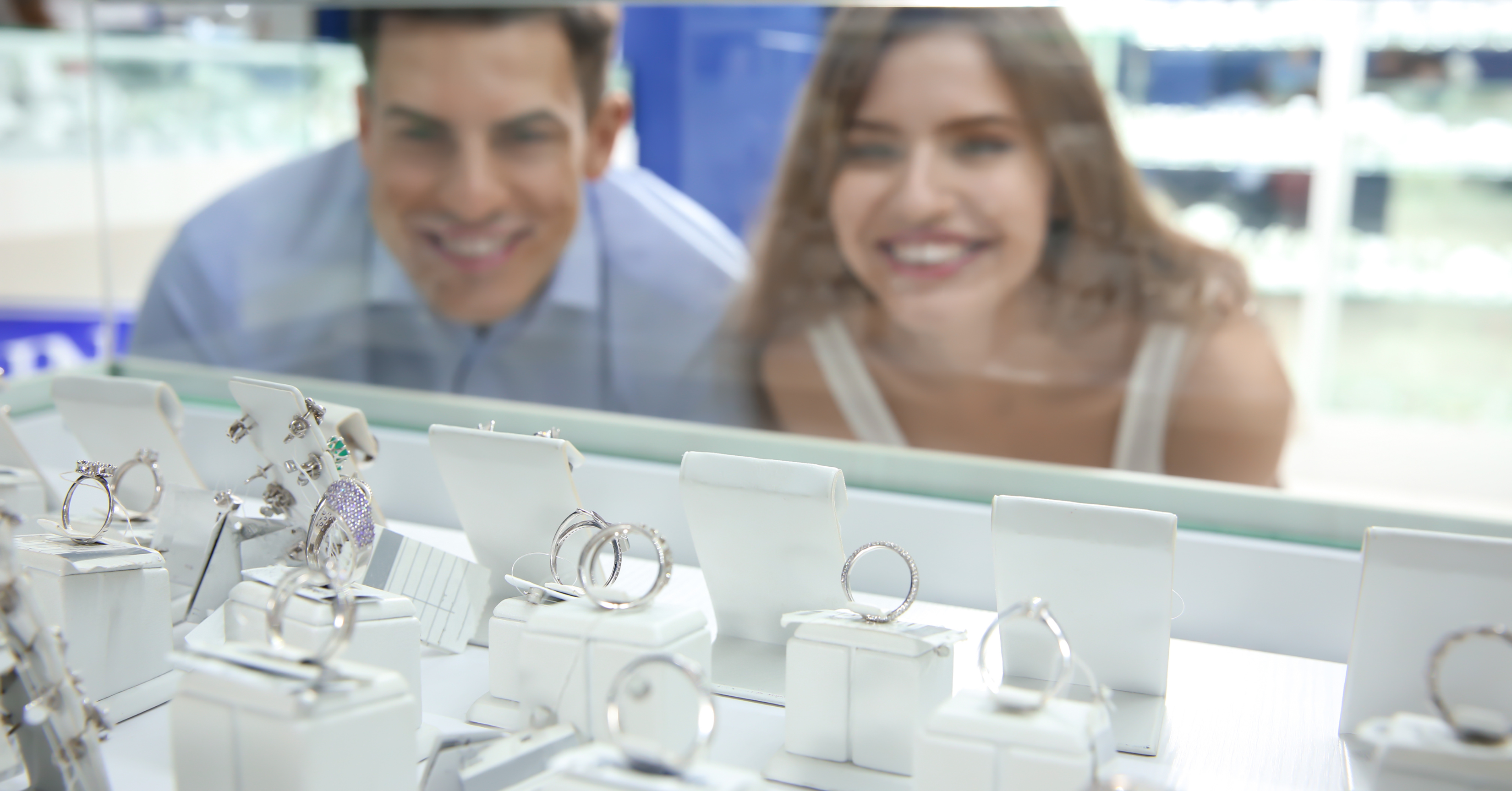 How do You Choose An Engagement Ring?