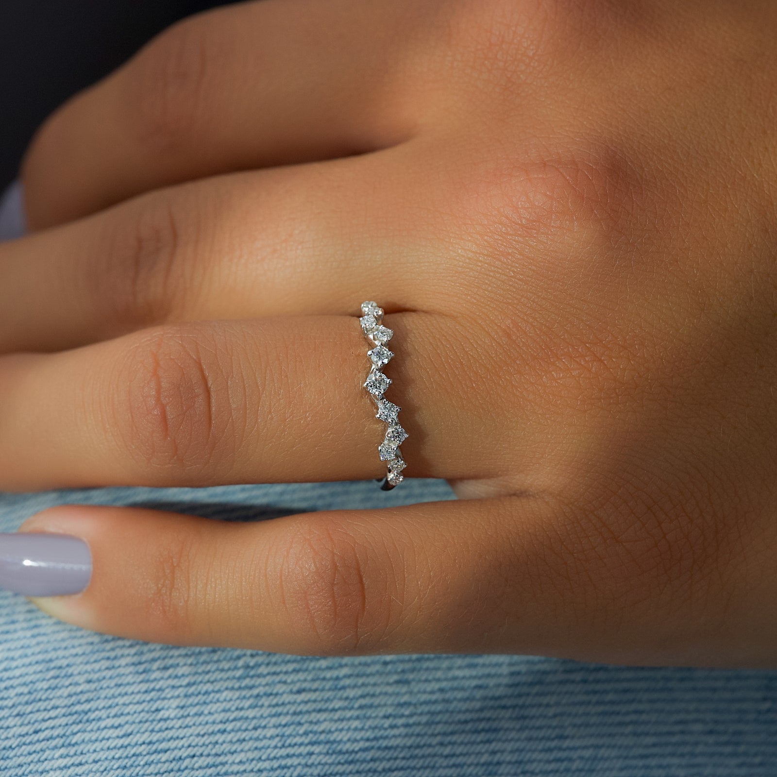 Curved Wedding Band Featuring 0.20 TCW Round Moissanite 2