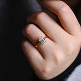 Stunning 1.0 - 2.0 CT Emerald Moissanite Engagement Ring with Solitaire Design 2