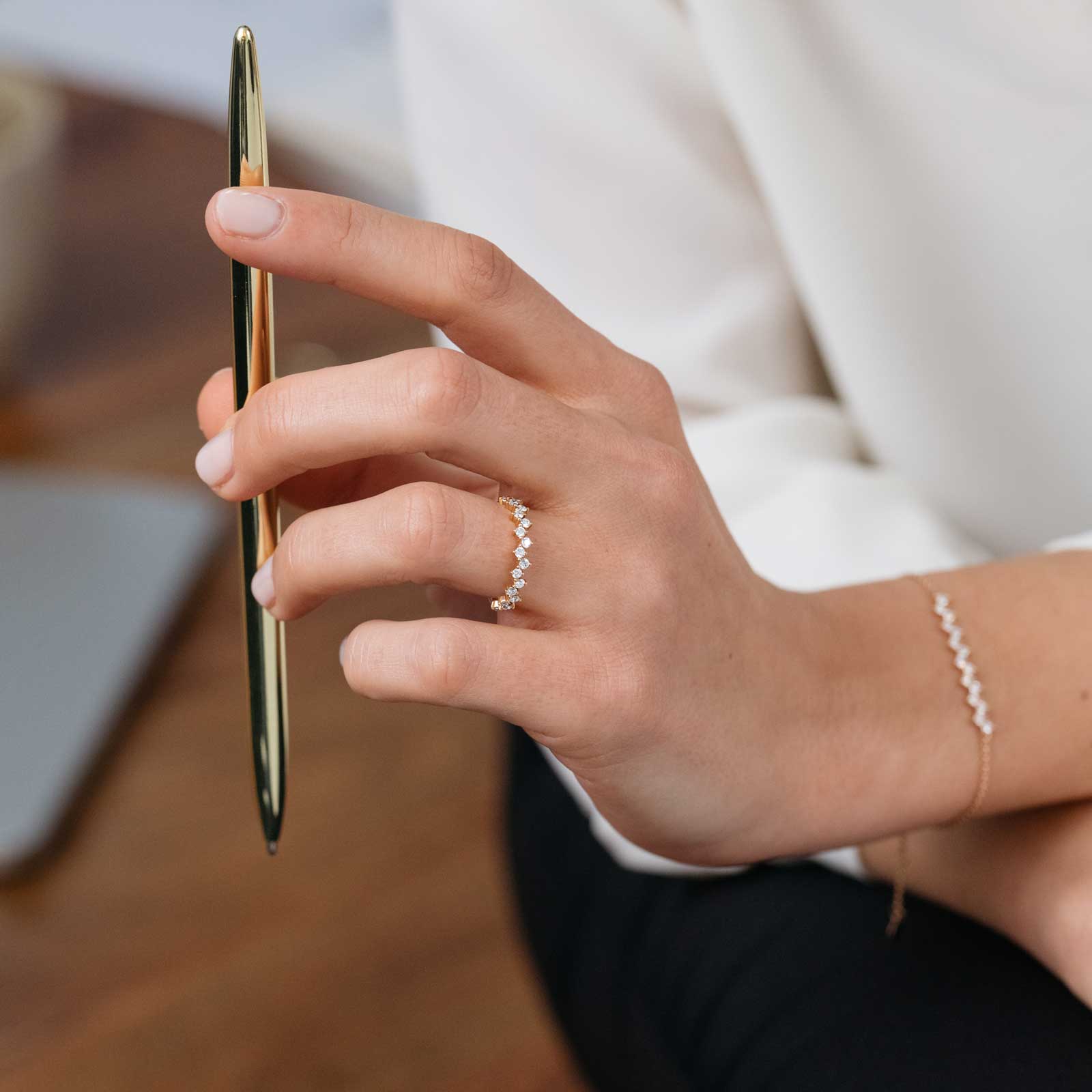 GM032