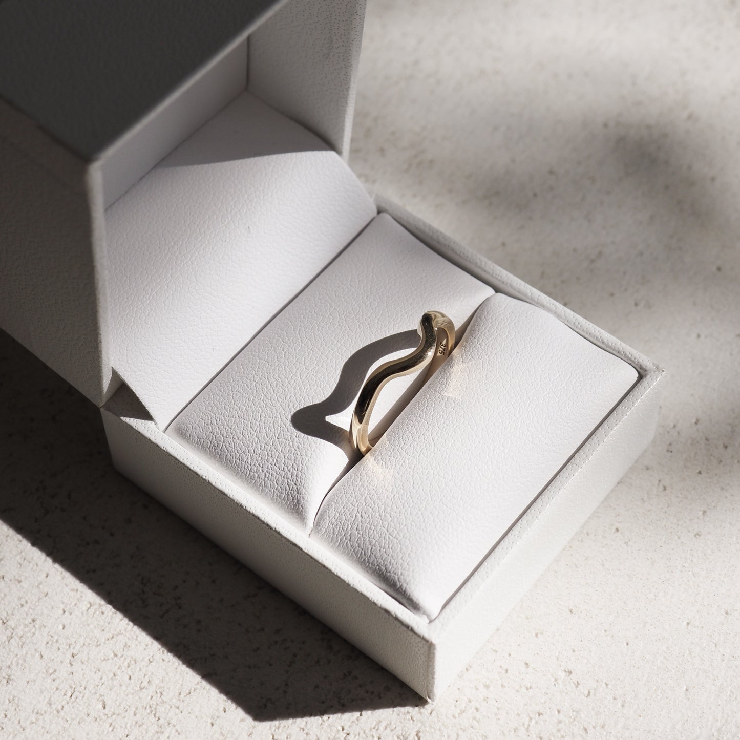 Curved Classic Wedding Ring 1