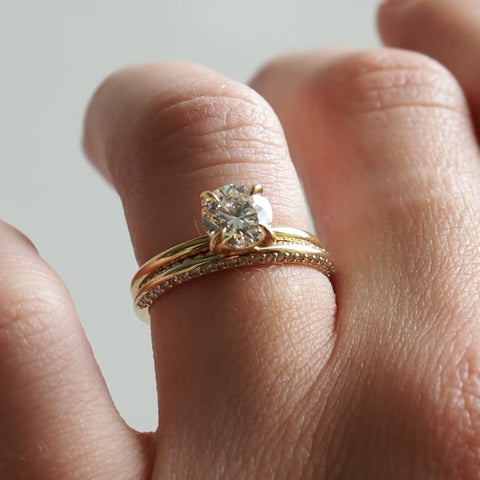 Knife Edge Wedding Band Featuring 0.1 TCW Round Moissanite 5