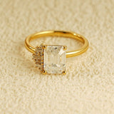 Stunning 1.0 - 2.0 CT Emerald Moissanite Engagement Ring With Cluster Design 1