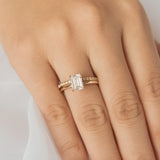 AGL038