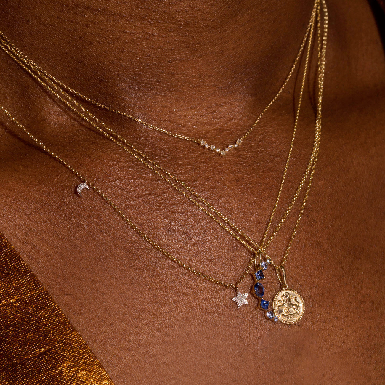 0.04 Carats Round Shape Moissanite Curve Necklace 7