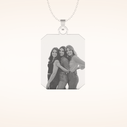 Custom Photo Engraved Pendant Necklace – Crafted with Meaning 1