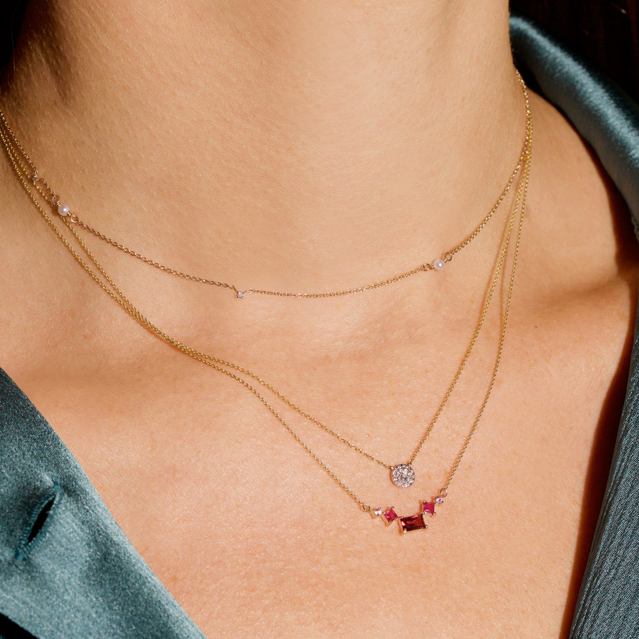 0.10 Carats Round Shape Moissanite Halo Necklace 5