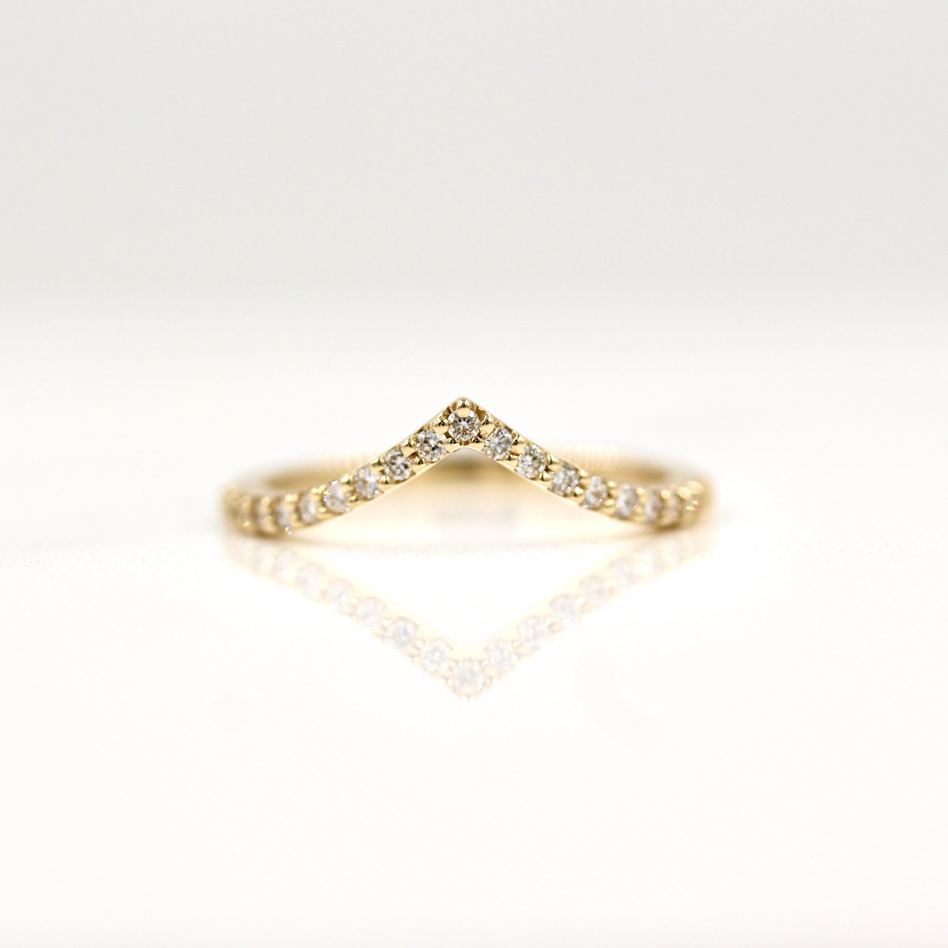 0.17 TCW Round Curved Lab Grown Diamond Wedding Band