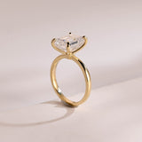 Stunning 1.0 - 2.0 CT Emerald Moissanite Engagement Ring with Solitaire Design 7