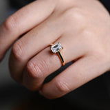 Stunning 1.0 - 2.0 CT Emerald Moissanite Engagement Ring with Solitaire Design 4