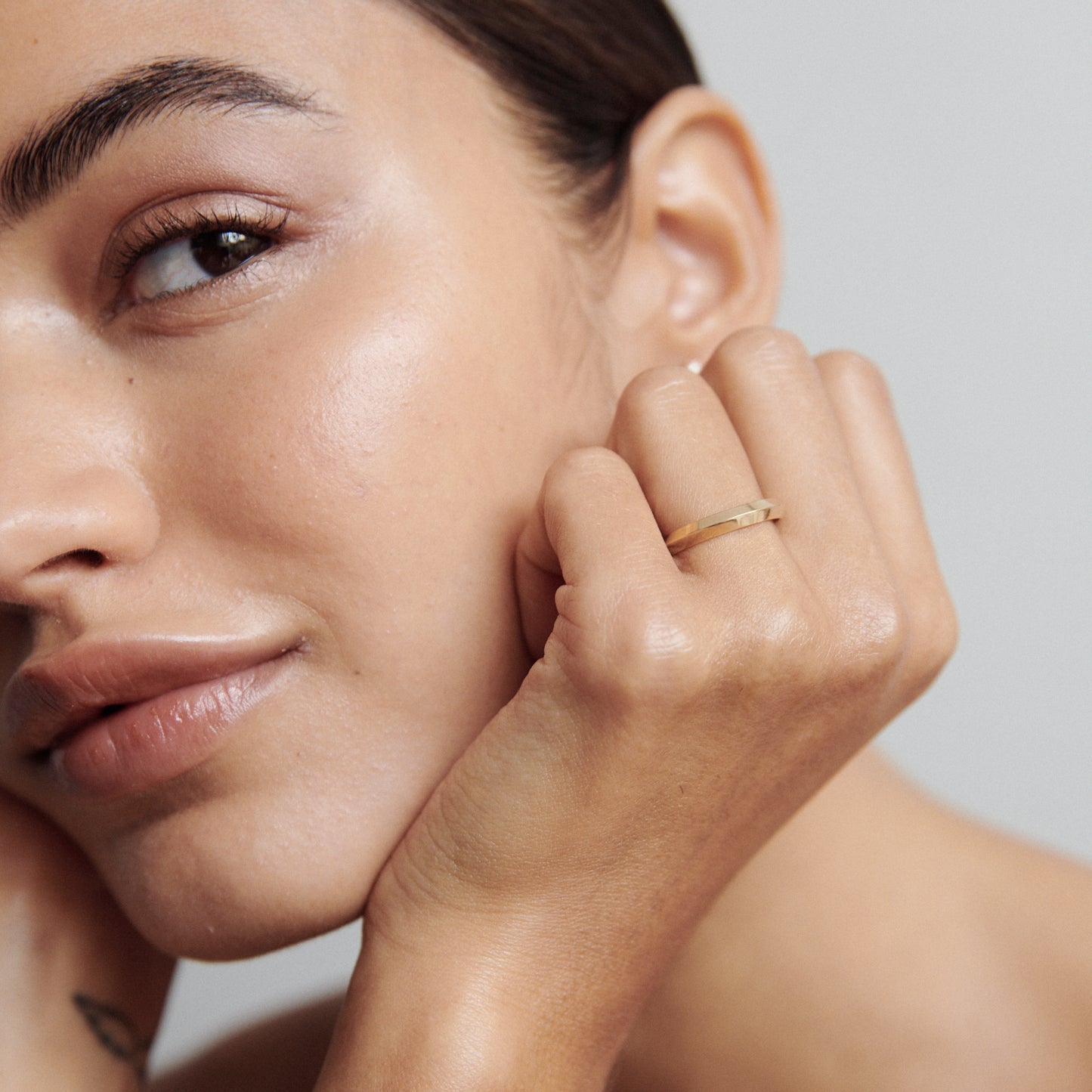 Knife Edge Wedding Band 2