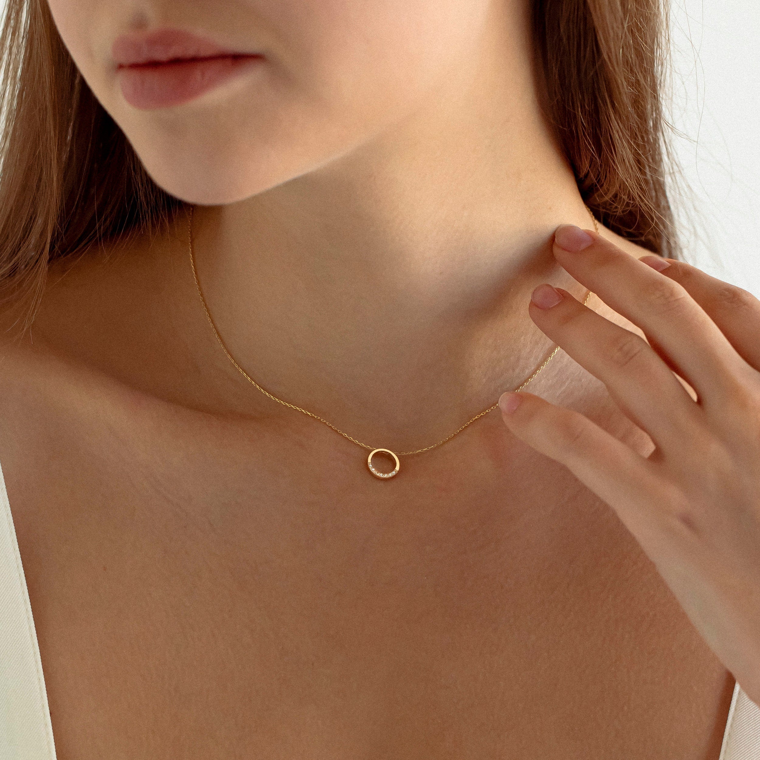 Circle 0.02 TCW Round Shape Moissanite Necklace 6