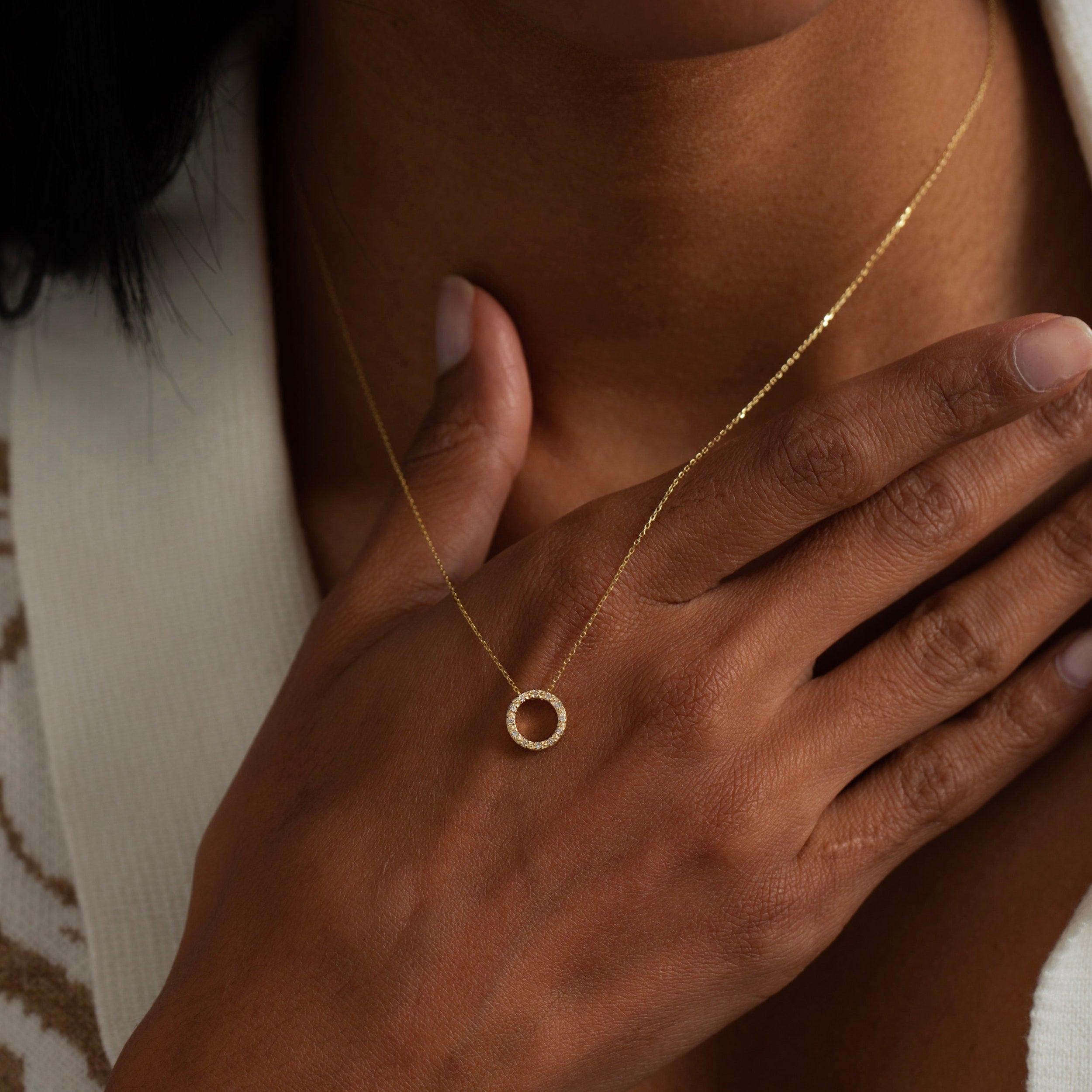 0.06 Carats Round Shaped Moissanite Circle Style Necklace 2