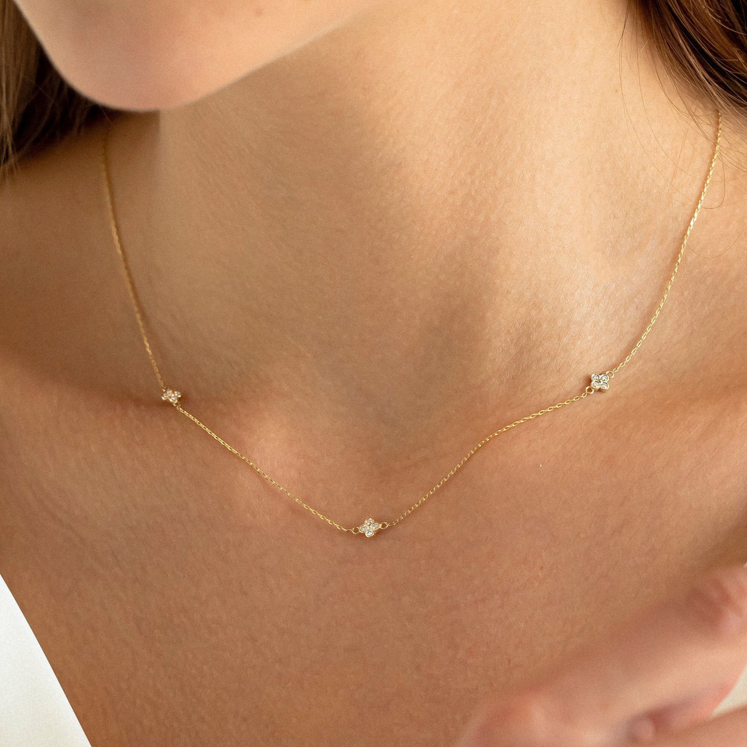 0.12 Carats Round Shape Moissanite Flower Style Necklace 7