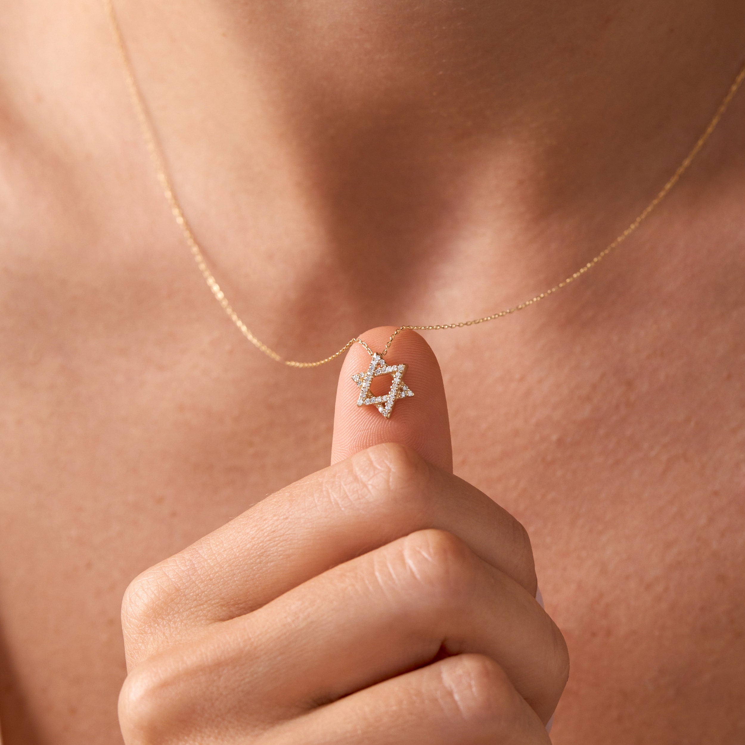 0.08 Carats Round Shape Moissanite Necklace With Star 7