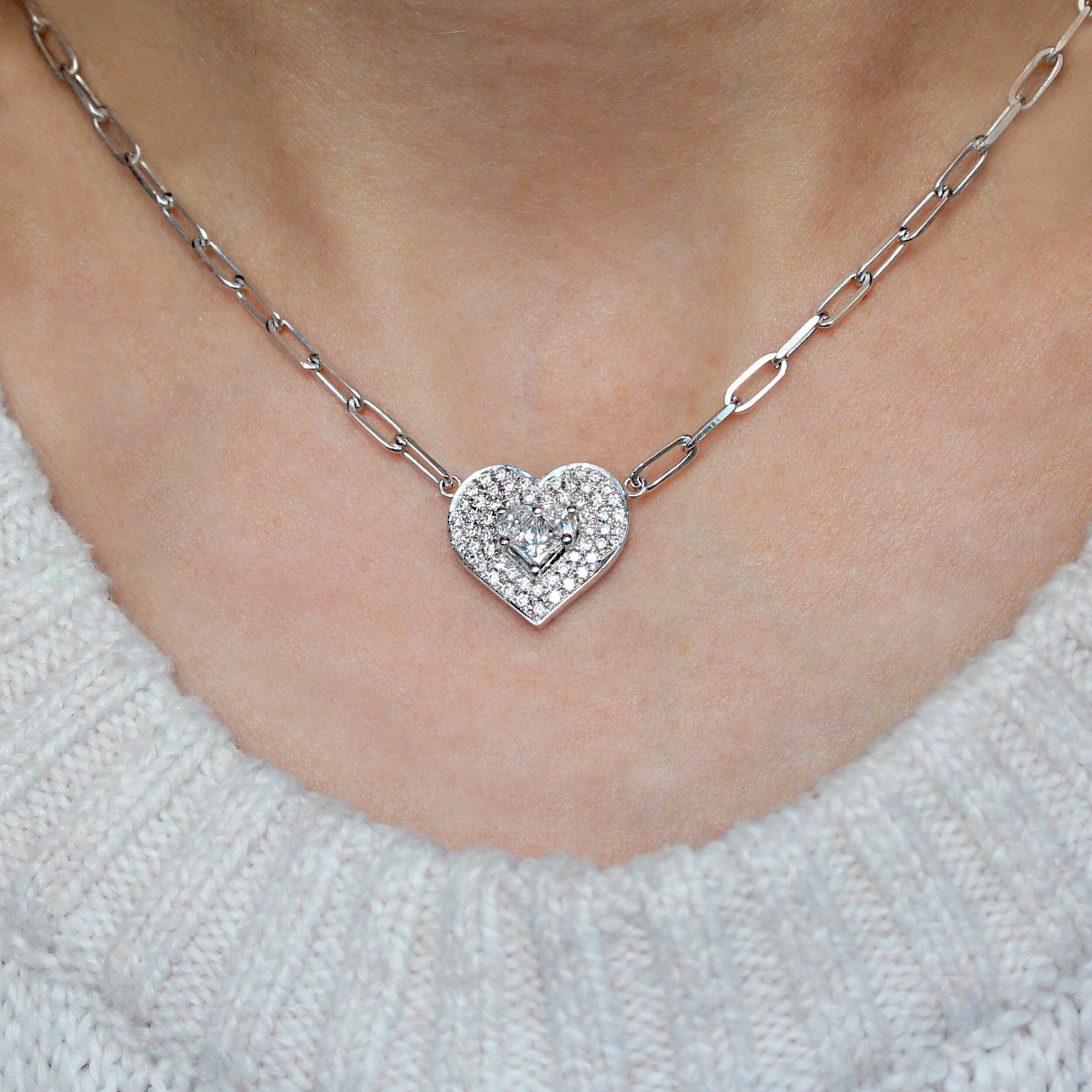 1.0 Carats Pear Cut Moissanite Halo Necklace 1