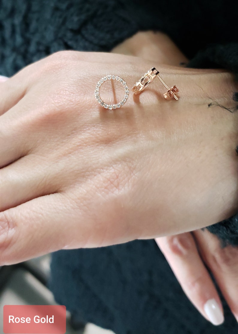 0.25 TCW  Round Cut Moissanite Stud Earrings 4