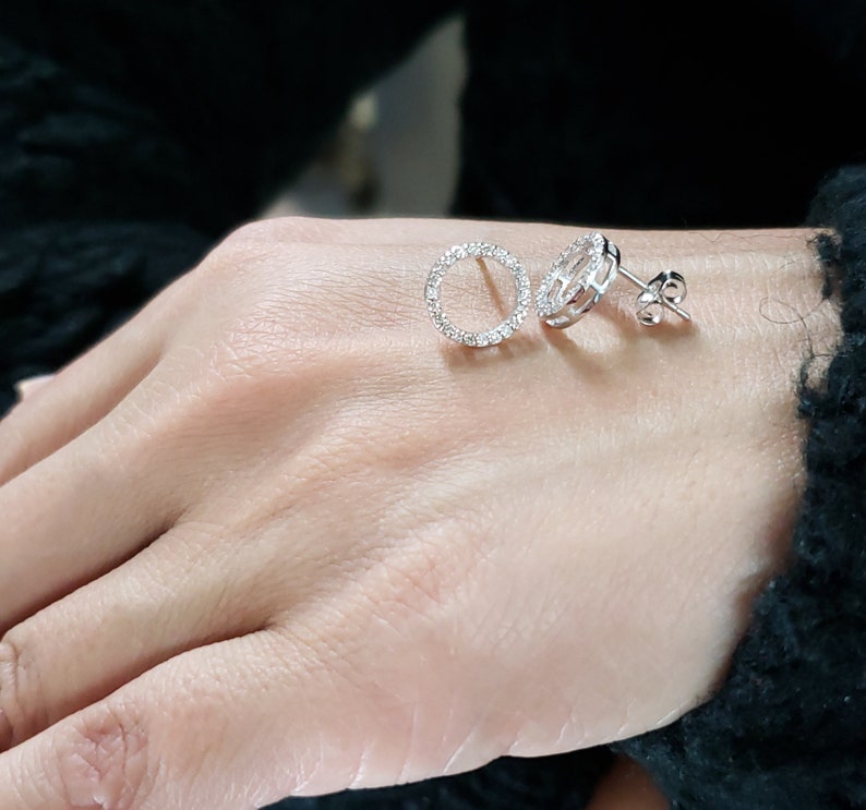 0.25 TCW  Round Cut Moissanite Stud Earrings 6