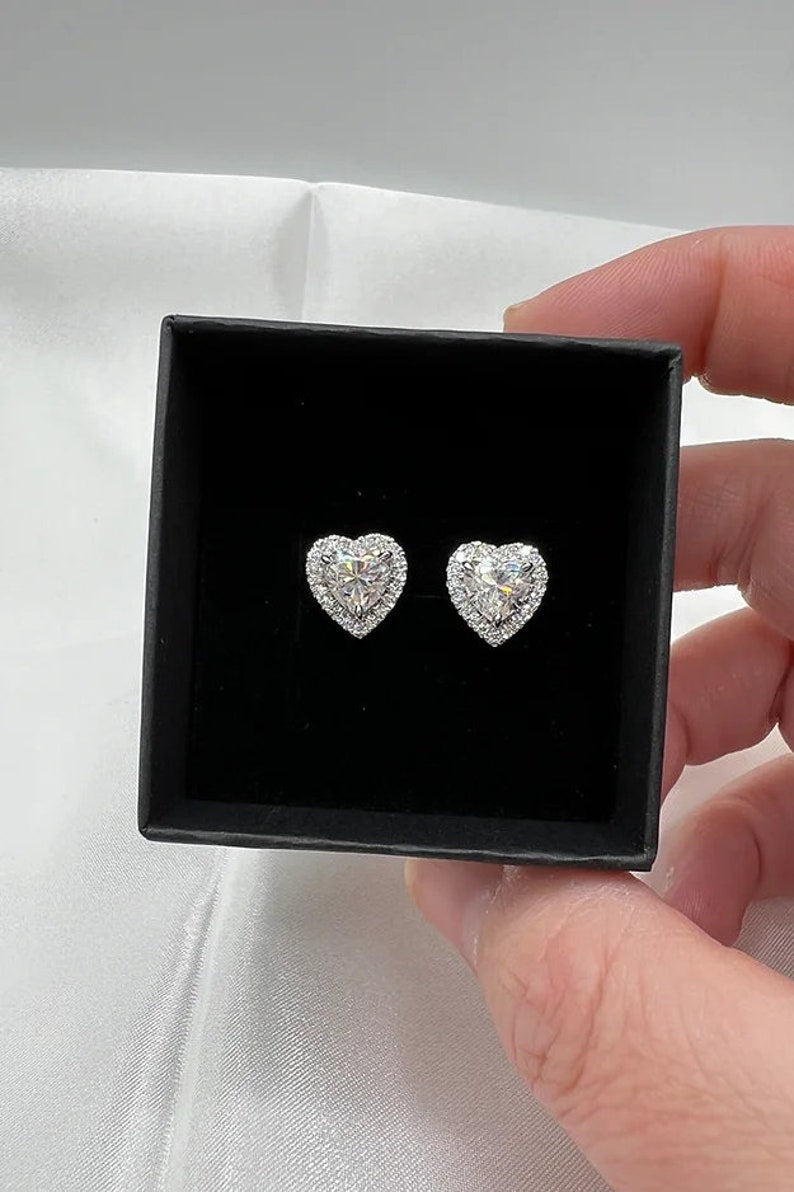 1.25 TCW Heart Cut Moissanite Halo Stud Earrings 3