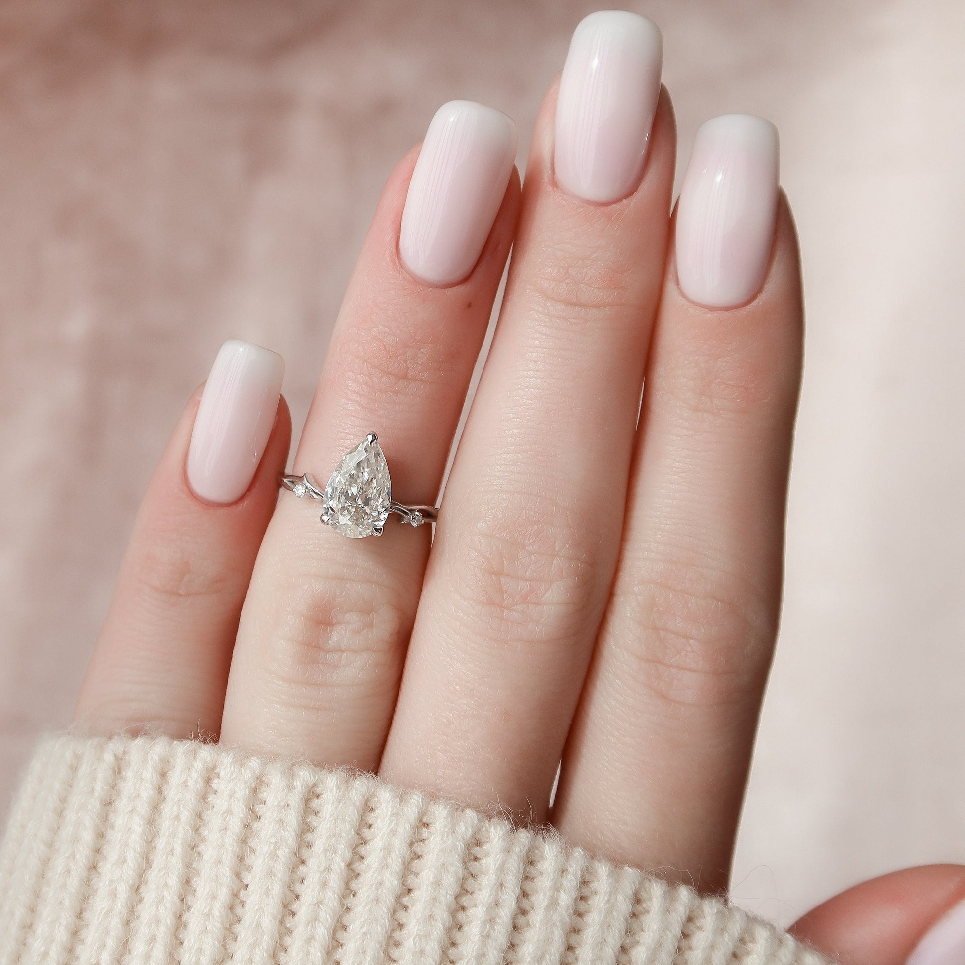 1.5 CT Pear Cut Twig Pave Moissanite Engagement Ring 2