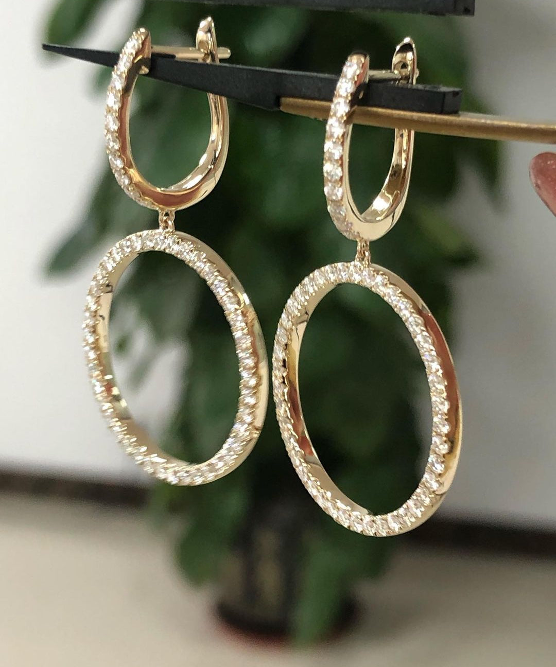 0.66 TCW Round Cut Moissanite Hoop Earrings 2