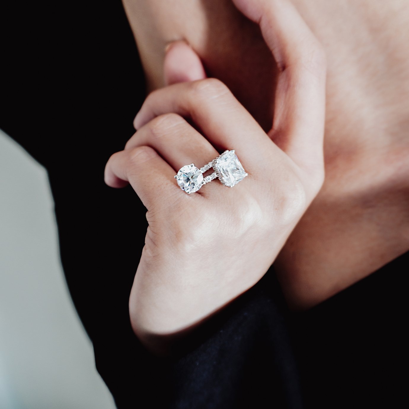 2.0 CT Round Shaped Moissanite Pave Engagement Ring