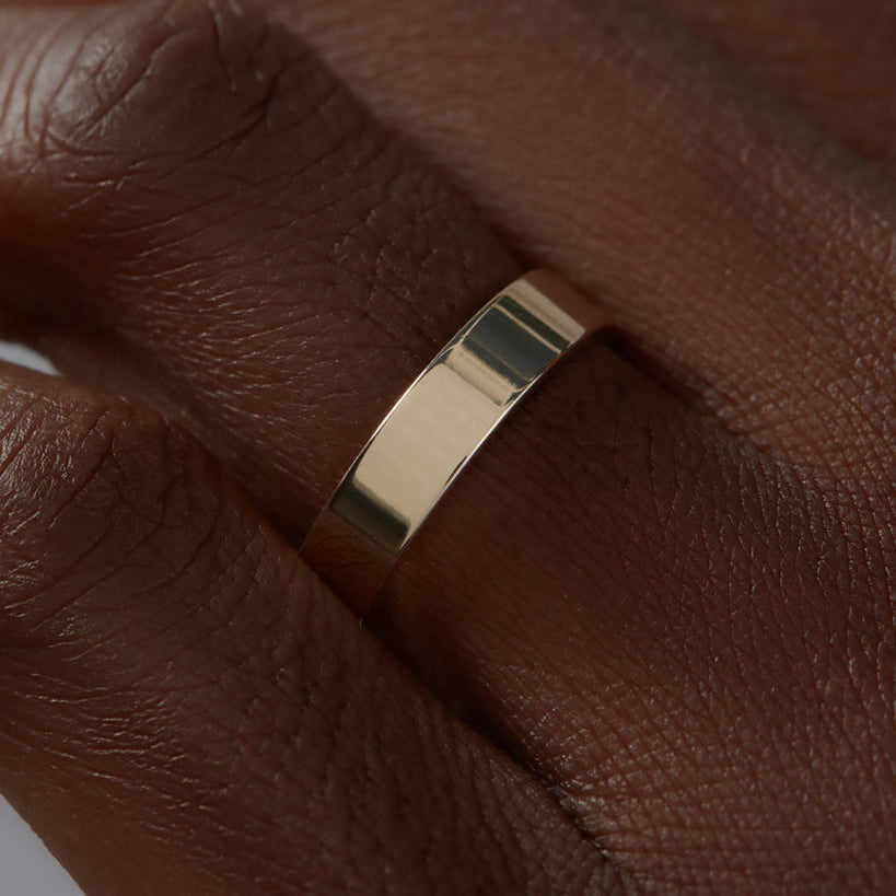 Classic Polished Wedding Band For Men 1