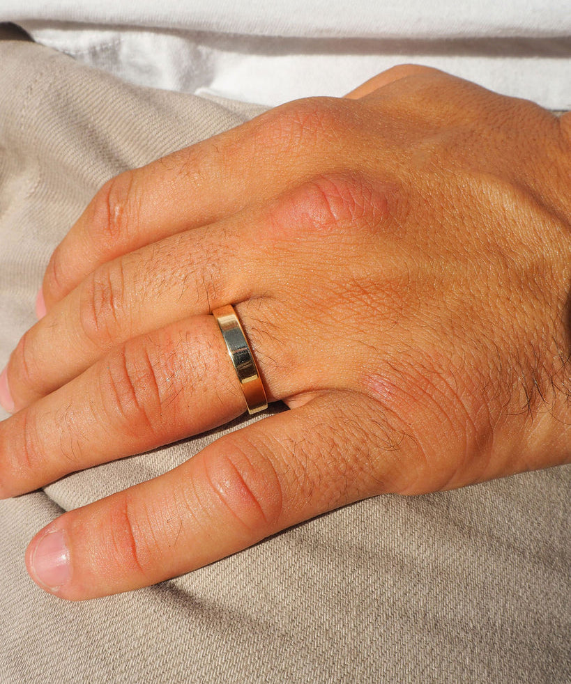 Classic Polished Wedding Band For Men 2