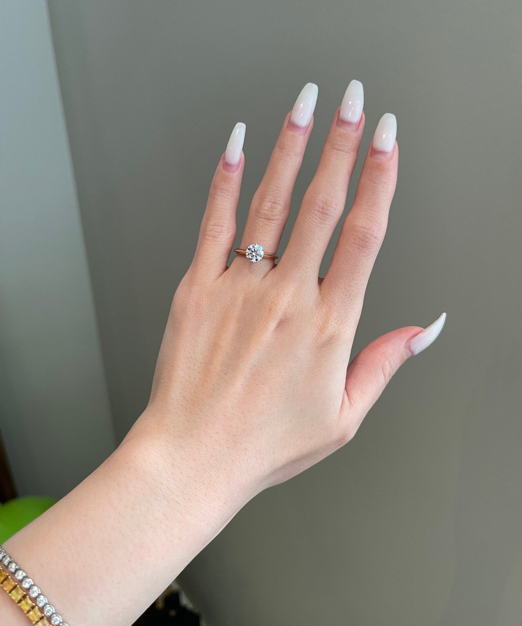 1.0 CT Round Shaped Moissanite Solitaire Engagement Ring 2