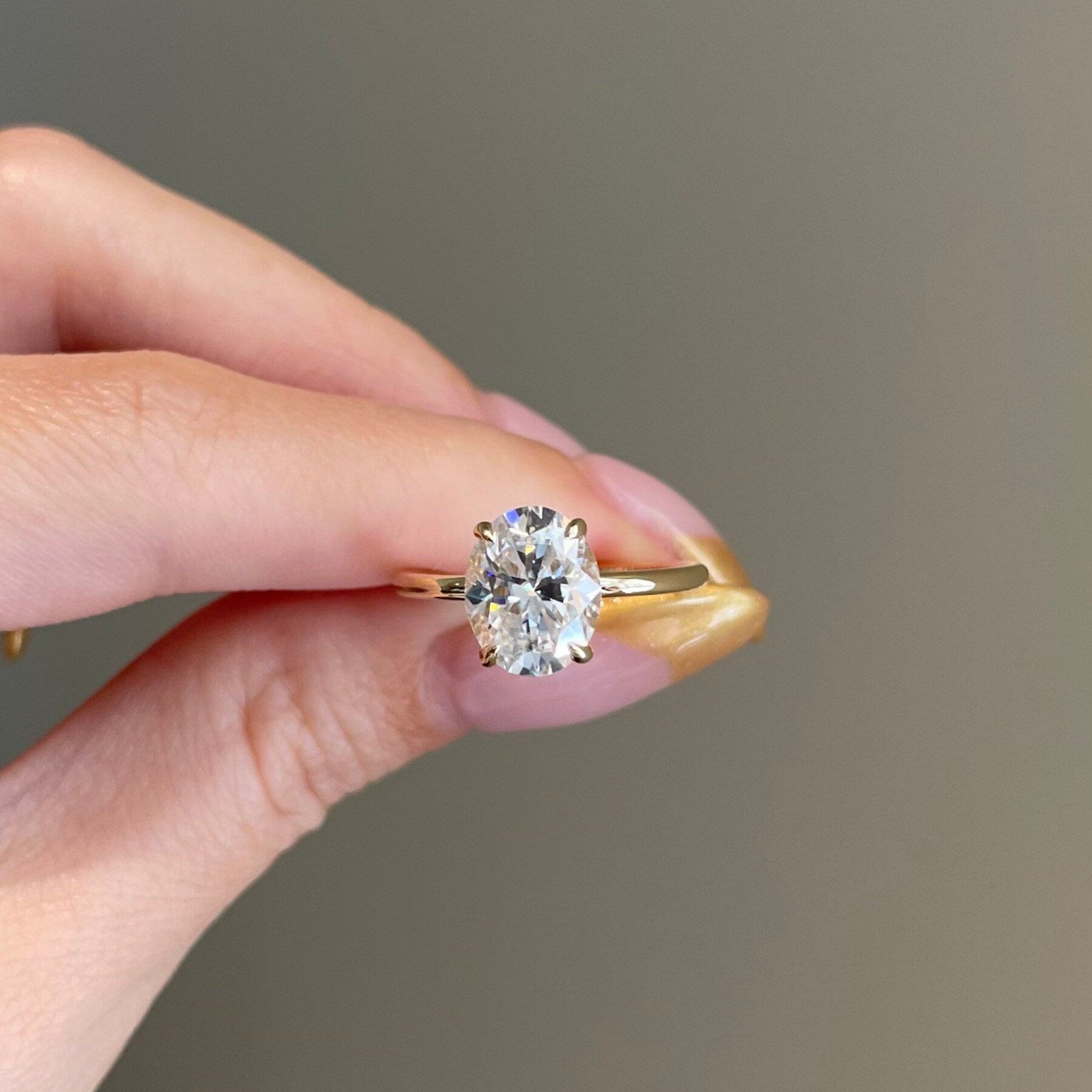 3.0 CT Oval Shaped Moissanite Solitaire Engagement Ring 3