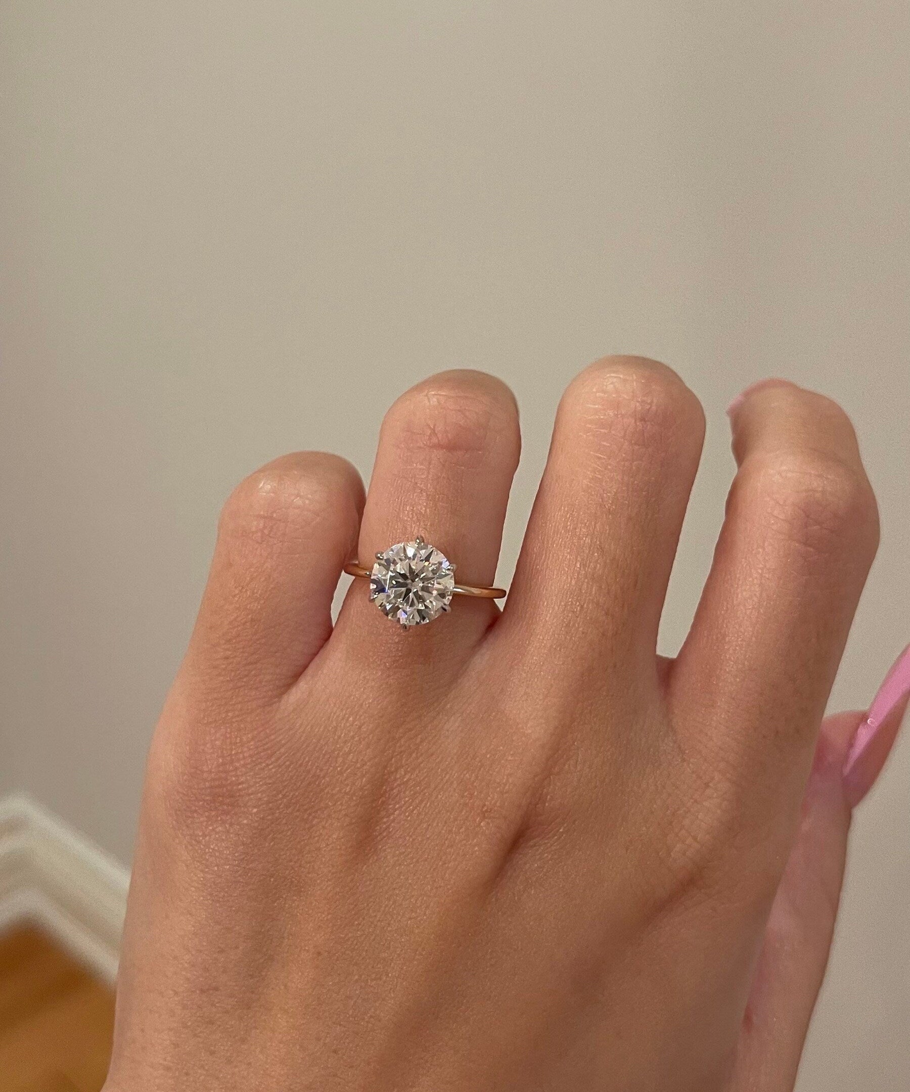 2.50 CT Round Shaped Moissanite Solitaire Engagement Ring 2