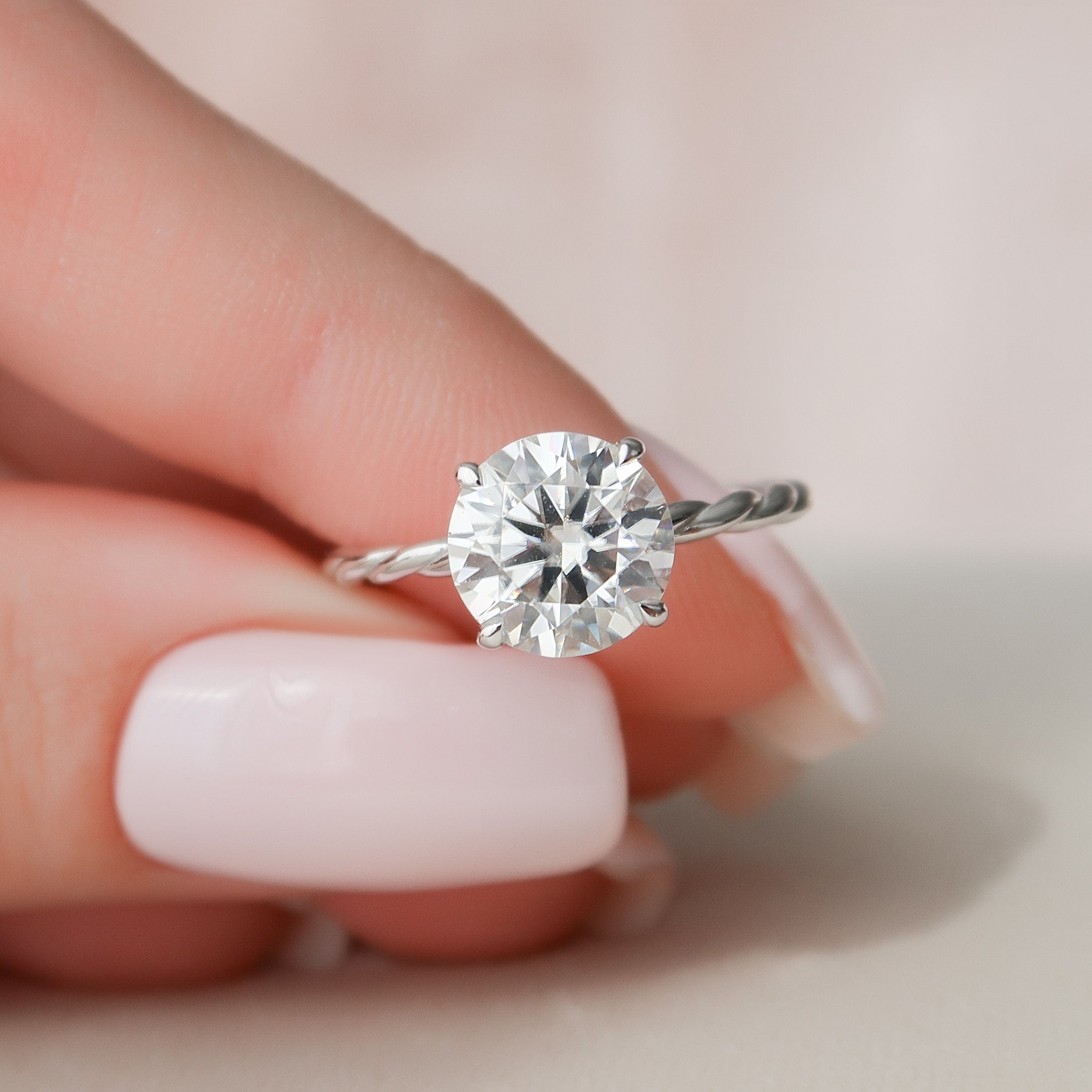 2.5 CT Round Cut Twisted Band Moissanite Engagement Ring 2